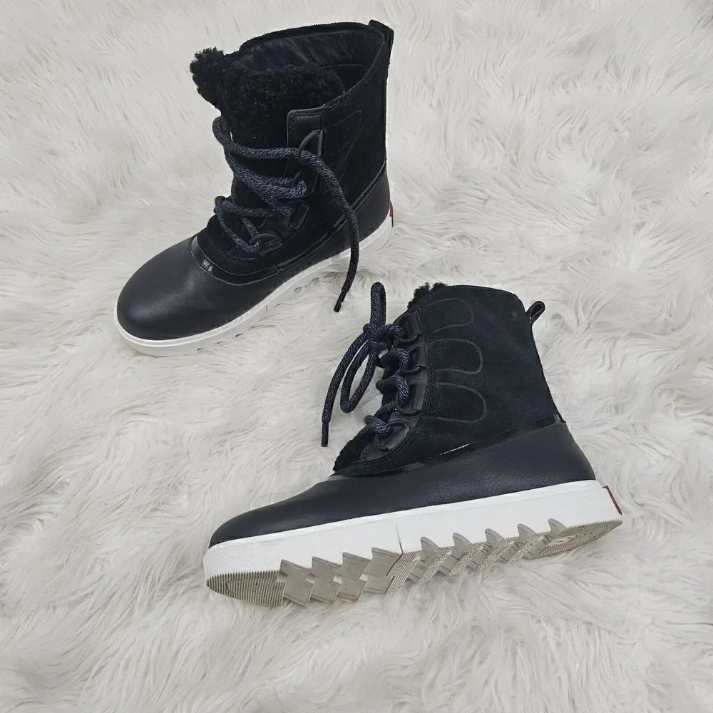 Sorel Women’s Joan of Arctic Next Lite Black/ Sea Salt Waterproof Boots Size 8
